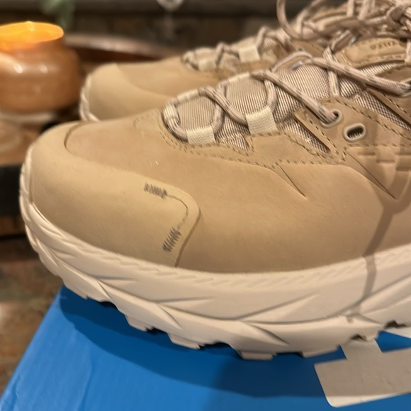 HOKA unisex KAHA 2 LOW GTX Gore-Tex Shifting Sand Eggnog Shoe - Picture 10 of 16